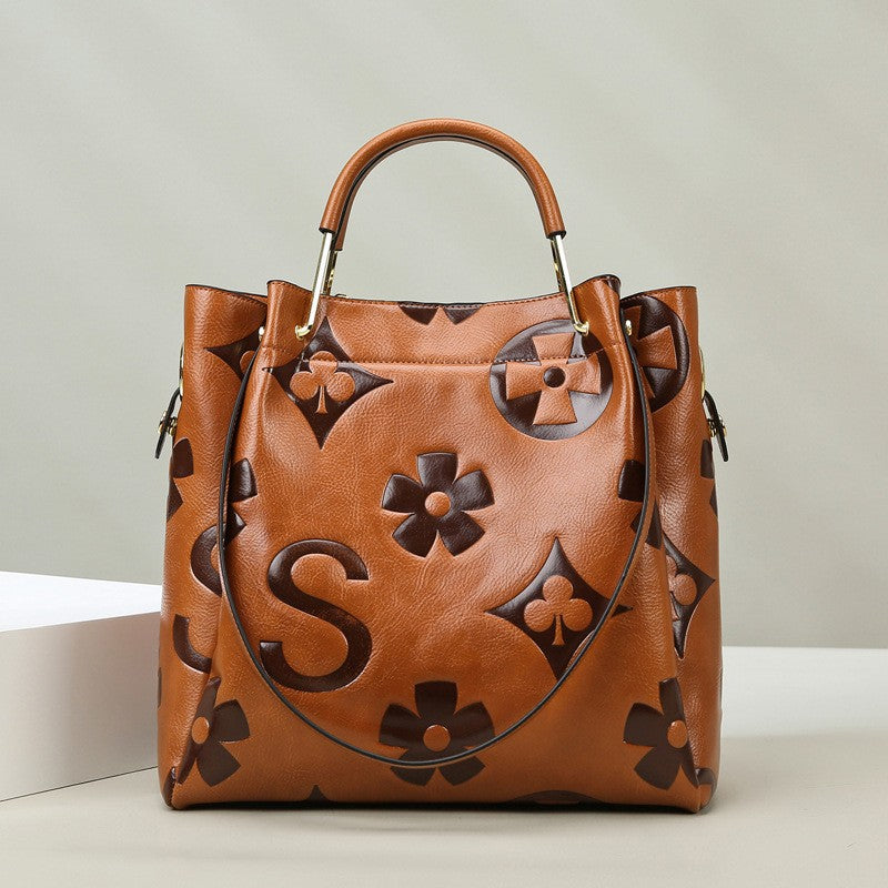 Éva NOIR Bag — Essential, modern and functional